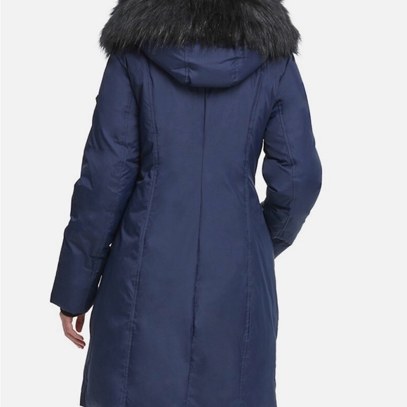 DKNY Midnight Puffer Coat with Faux Fur Trim - Picture 5 of 11